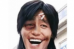 相机360受伤动感贴纸在哪 相机360愚人节恶搞受伤图片玩法