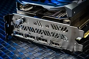 七彩虹3070ti战斧怎么插供电