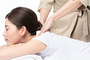 东郊到家有男的吗?东郊到家498加钟是什么意思呢?