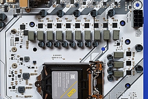 七彩虹主板电脑怎么重装win7系统