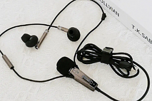 iQOO12有耳机孔吗详情